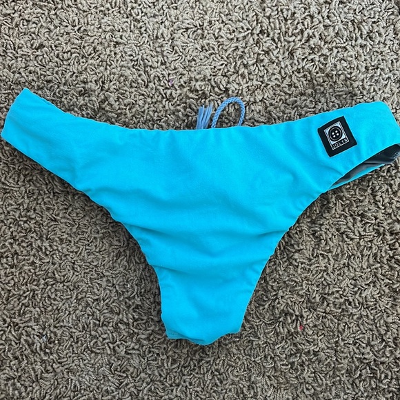 Jolyn “weston” bottoms - Picture 2 of 4